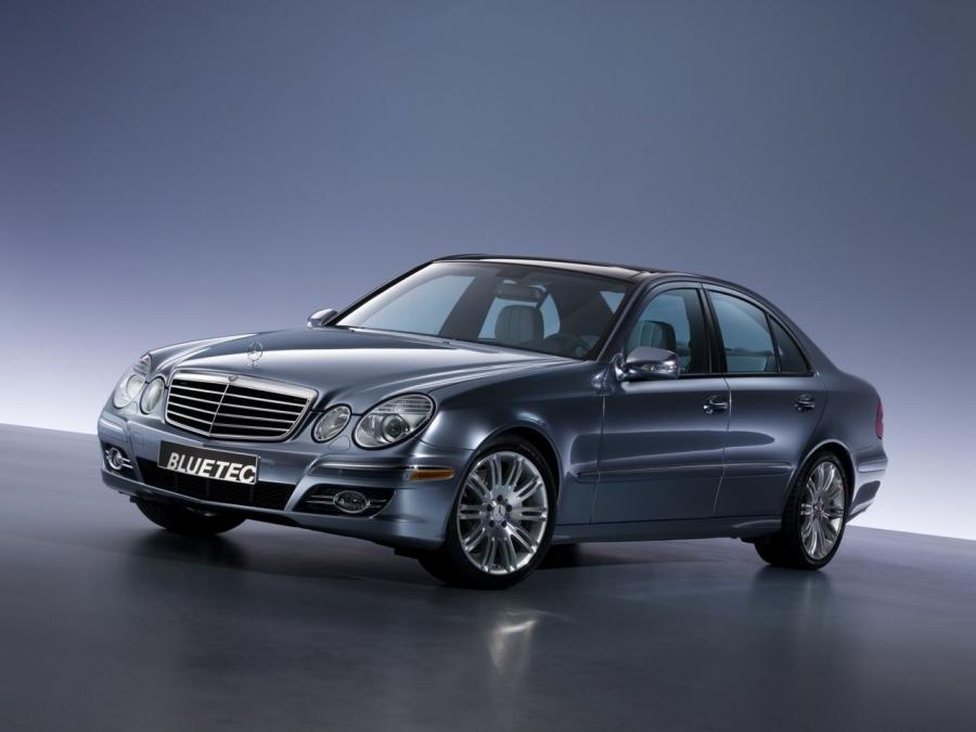  Mercedes-Benz E320 BlueTEC 2007 года  (фото 64 из 76)